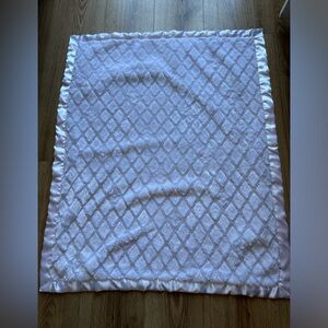 35”x28” baby blanket bean sprout double sided satin trim white ivory soft